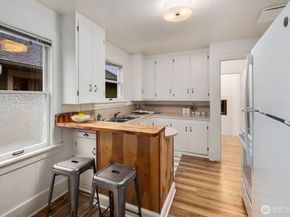 415 NE 60th Street, Seattle WA 98115