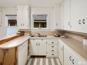 415 NE 60th Street, Seattle WA 98115