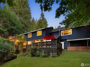 16502 NE 180th Place, Woodinville WA 98072