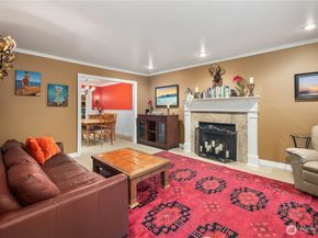 16502 NE 180th Place, Woodinville WA 98072