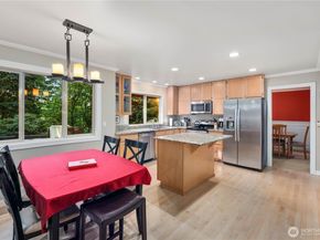 16502 NE 180th Place, Woodinville WA 98072