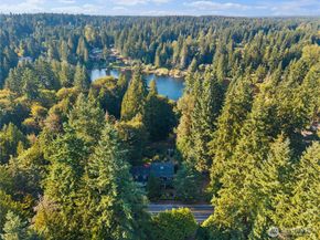 16502 NE 180th Place, Woodinville WA 98072