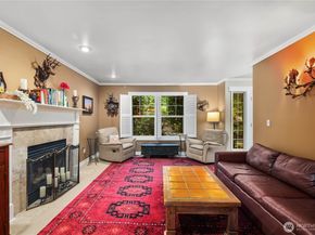 16502 NE 180th Place, Woodinville WA 98072