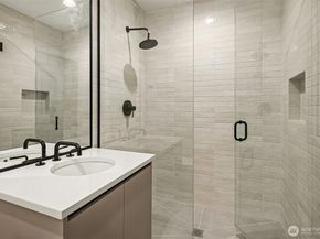 415 99th Avenue NE, Bellevue WA 98004