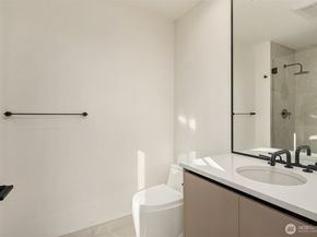 415 99th Avenue NE, Bellevue WA 98004