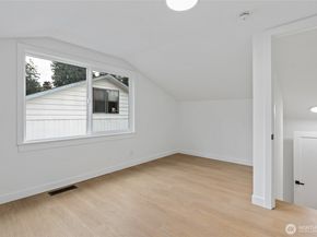 19628 Heinz Place, Lynnwood WA 98036