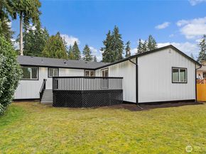 19628 Heinz Place, Lynnwood WA 98036