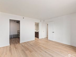 2621 2nd Avenue 1001, Seattle WA 98121