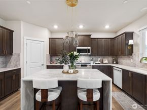 507 186th PL SW, Bothell WA 98012