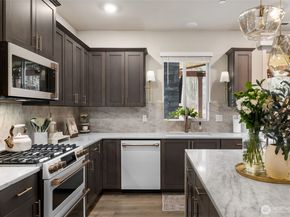 507 186th PL SW, Bothell WA 98012