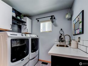 1523 151st Street SW, Lynnwood WA 98087