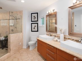 6206 52nd Avenue NE, Seattle WA 98115