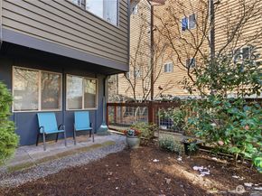 5927 California Avenue SW, Seattle WA 98136