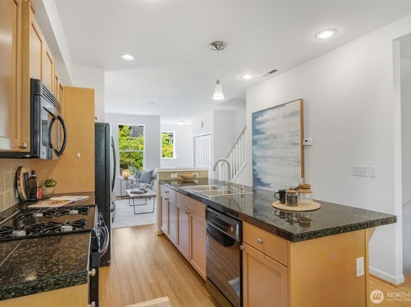 4160 29th Avenue S, Seattle WA 98108