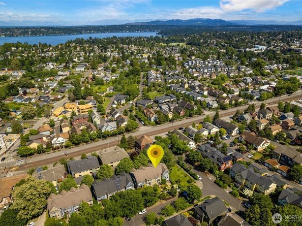 4160 29th Avenue S, Seattle WA 98108