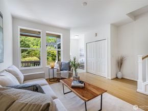 4160 29th Avenue S, Seattle WA 98108