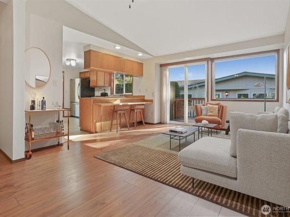 24004 10th Place W, Bothell WA 98021