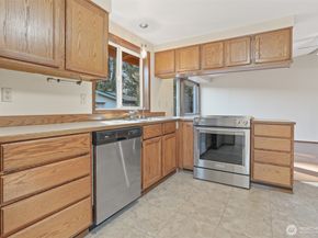 24004 10th Place W, Bothell WA 98021