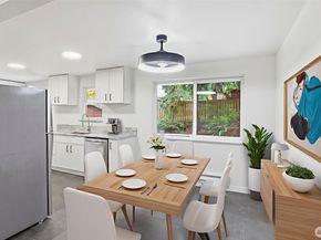 19615 SE 136th Street, Renton WA 98059