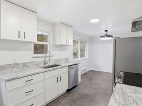 19615 SE 136th Street, Renton WA 98059