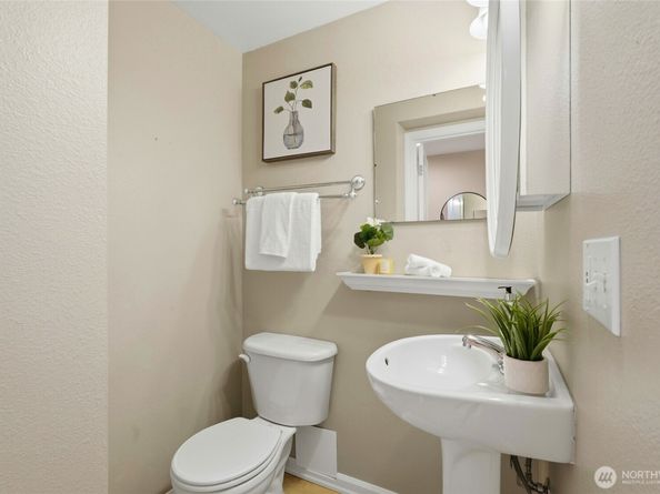 7503 212th Street SW B302, Edmonds WA 98026