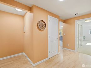 7503 212th Street SW B302, Edmonds WA 98026