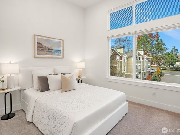 7721 NE 175th Street 104, Kenmore WA 98028