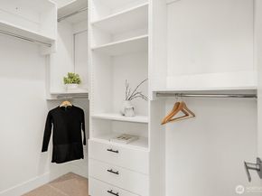 7721 NE 175th Street 104, Kenmore WA 98028