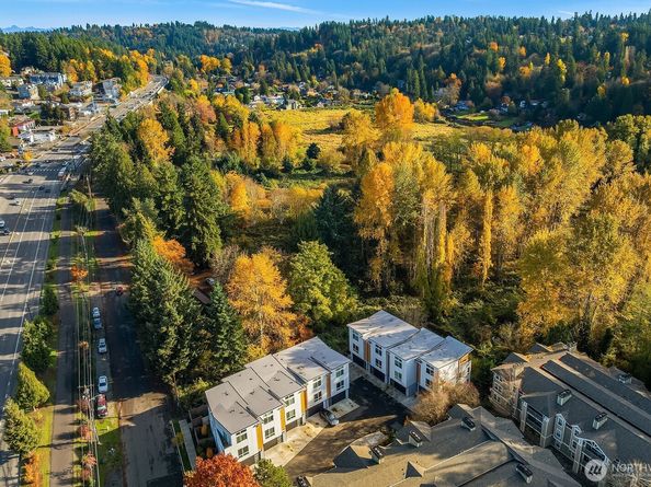 7721 NE 175th Street 104, Kenmore WA 98028