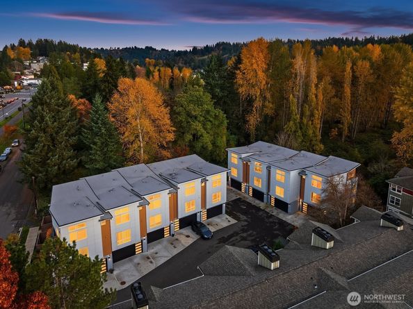 7721 NE 175th Street 104, Kenmore WA 98028