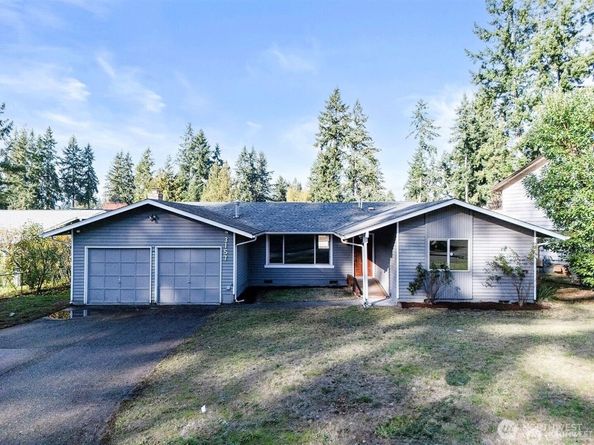 3157 SE Villa Carmel Drive, Port Orchard WA 98366