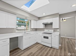 3157 SE Villa Carmel Drive, Port Orchard WA 98366