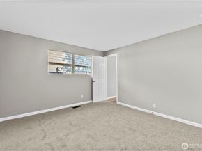 3157 SE Villa Carmel Drive, Port Orchard WA 98366