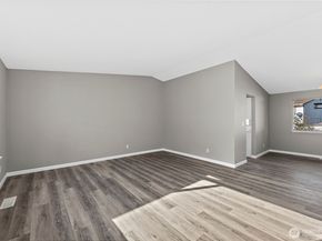 3157 SE Villa Carmel Drive, Port Orchard WA 98366