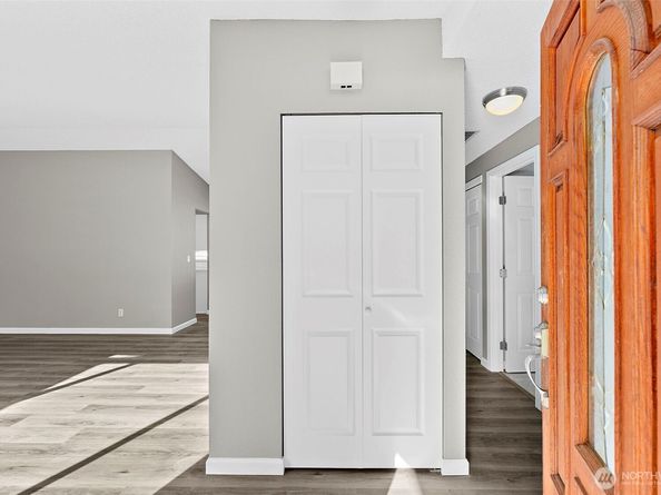 3157 SE Villa Carmel Drive, Port Orchard WA 98366