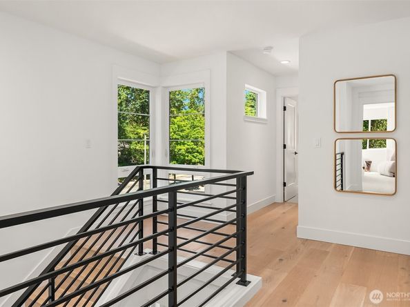 14821 Site 11 NE 2nd Court, Bellevue WA 98007