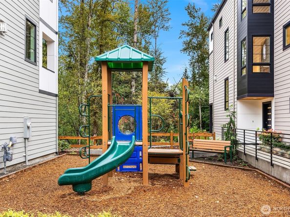 14821 Site 11 NE 2nd Court, Bellevue WA 98007