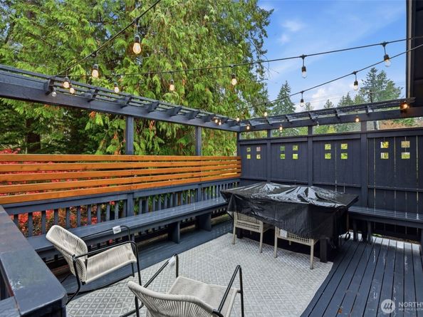 21505 W 84th Avenue W, Edmonds WA 98026