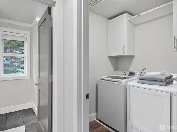 21505 W 84th Avenue W, Edmonds WA 98026