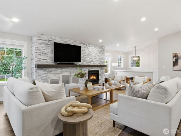 21505 W 84th Avenue W, Edmonds WA 98026