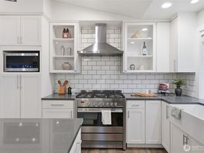 21505 W 84th Avenue W, Edmonds WA 98026