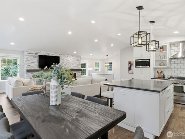 21505 W 84th Avenue W, Edmonds WA 98026