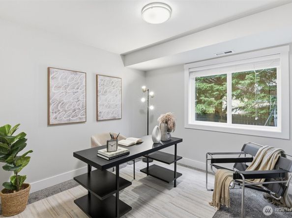 21505 W 84th Avenue W, Edmonds WA 98026