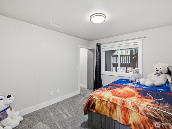 21505 W 84th Avenue W, Edmonds WA 98026