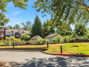 4535 Providence Point Place SE 103, Issaquah WA 98029