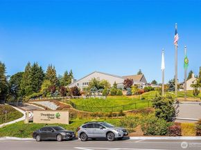 4535 Providence Point Place SE 103, Issaquah WA 98029