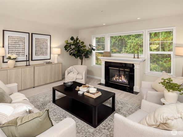 4535 Providence Point Place SE 103, Issaquah WA 98029