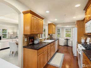 4535 Providence Point Place SE 103, Issaquah WA 98029