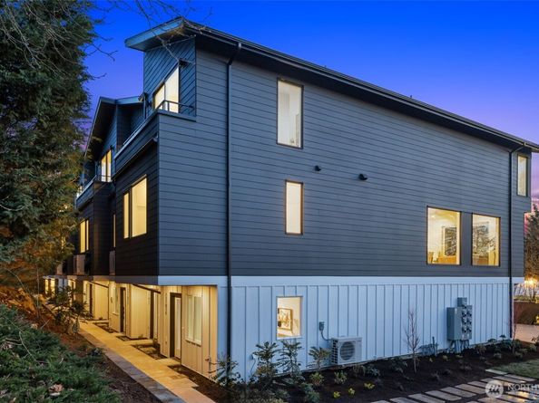 12701 NE 144th ST #F, Kirkland WA 98034