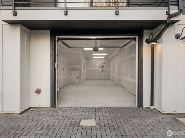 12701 NE 144th ST #F, Kirkland WA 98034